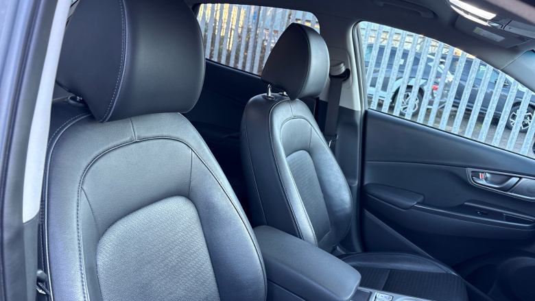 Hyundai Kona 150kW Premium SE 64kWh 5dr Auto Electric Hatchback